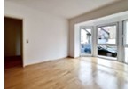 Lichtdurchflutete 2-Zimmer-Wohnung mit Balkon & Stellplatz in Kallstadt–Eigennutzung oder Vermietung - Erdgeschoßwohnung Kallstadt | Angebot:27091559